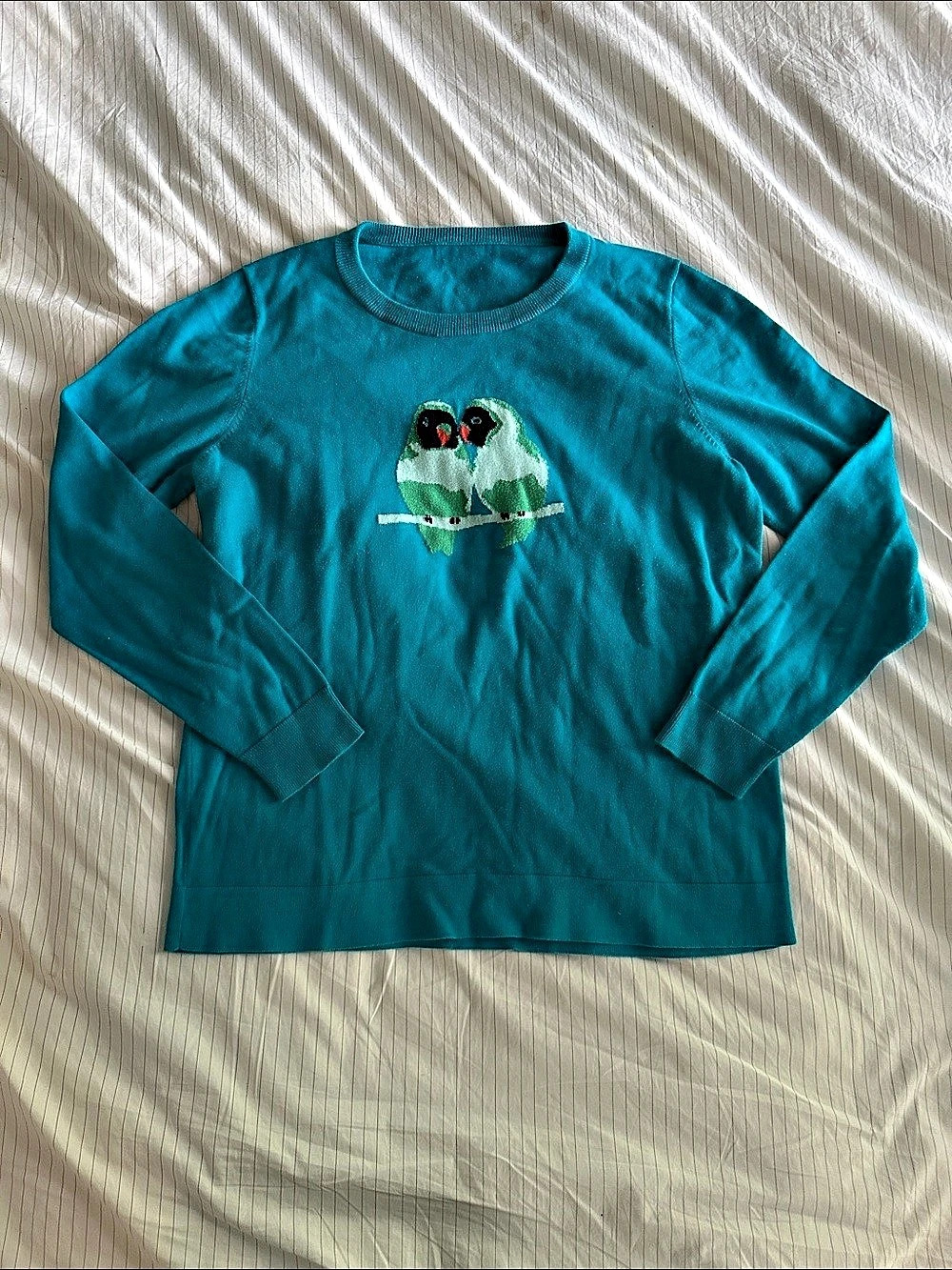 Crown and Ivy Long Sleeve Parrot Tee in Teal